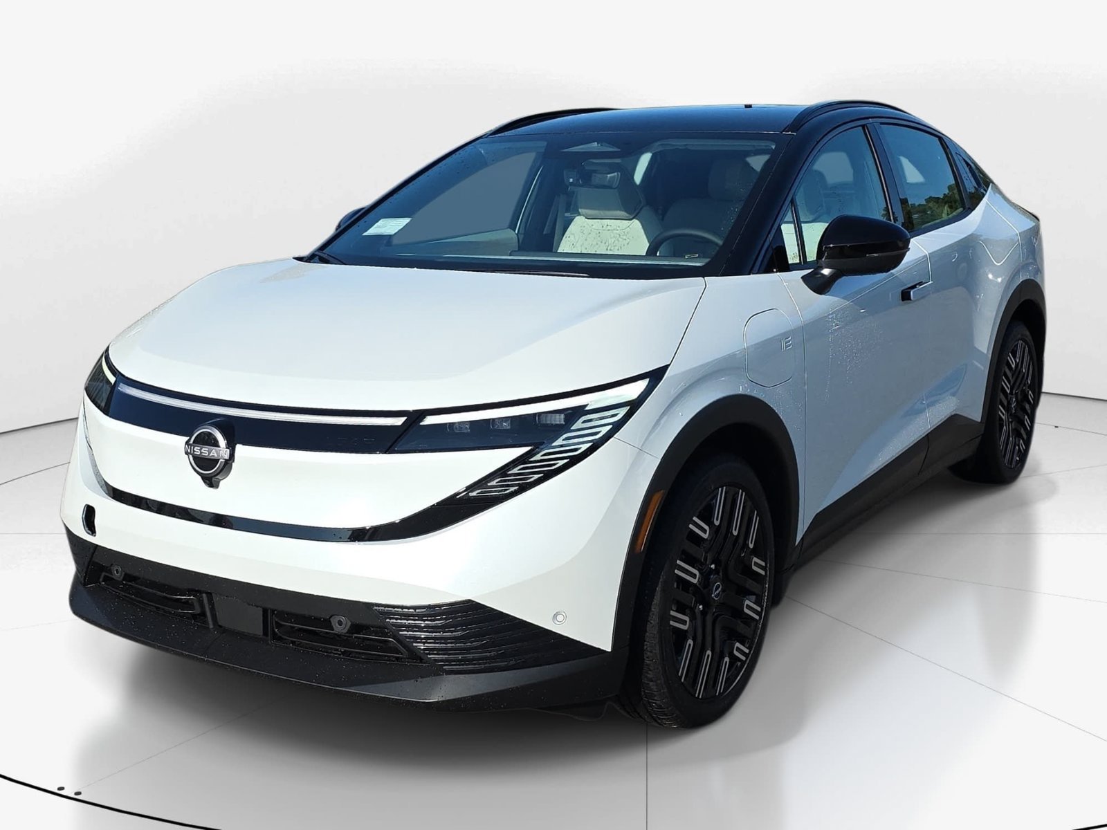 New 2026 Nissan Leaf Platinum+ w/ Illuminated Package FWD image 10