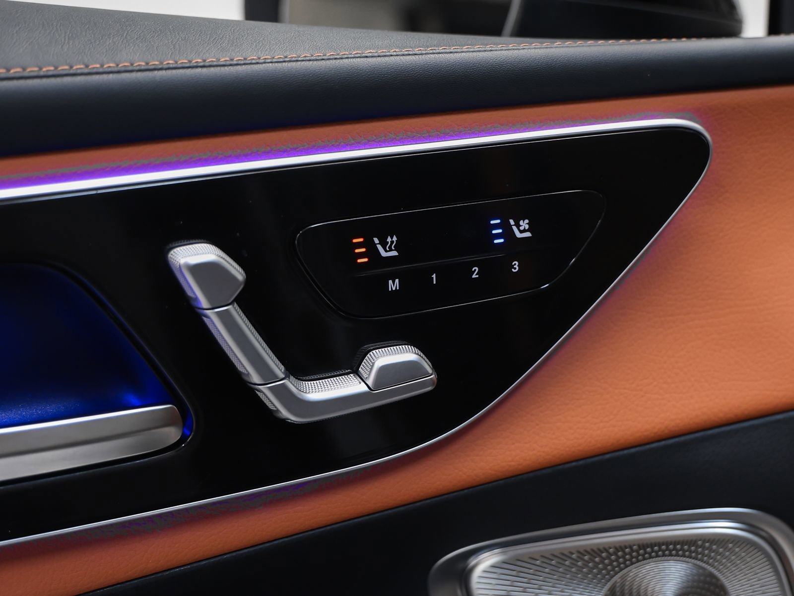 Used 2024 Mercedes-Benz GLC 300 image 32