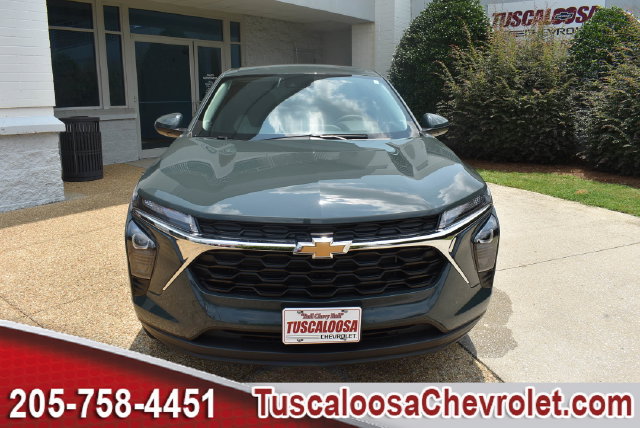 New 2026 Chevrolet Trax LS w/ LS Convenience Package FWD image 4