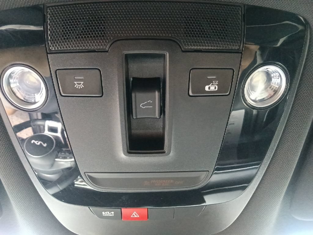 Used 2025 Kia K5 GT-Line w/ GT-Line Premium Package FWD image 26