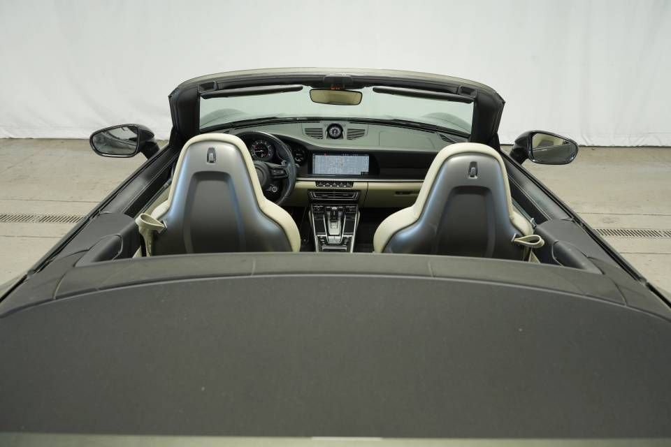 Certified 2021 Porsche 911 Turbo S image 49