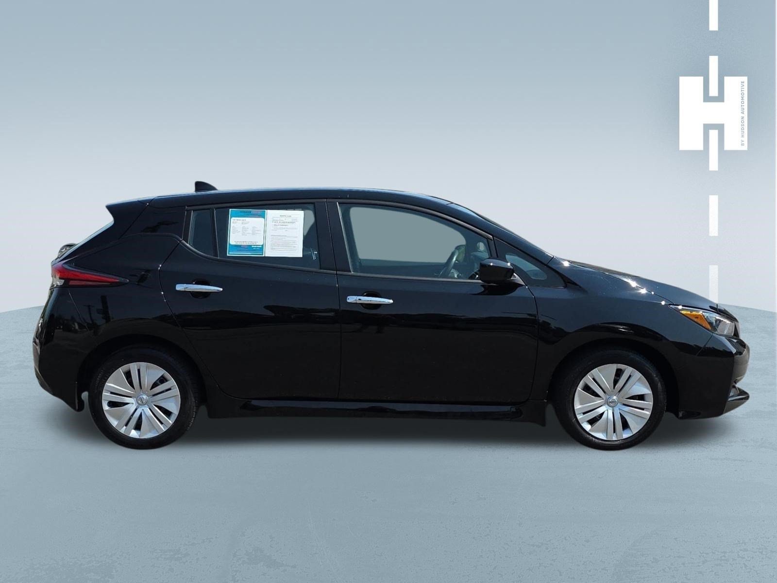 Used 2022 Nissan Leaf S FWD image 3