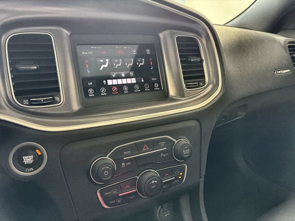 Used 2021 Dodge Charger SXT w/ Leather Interior Group RWD image 17