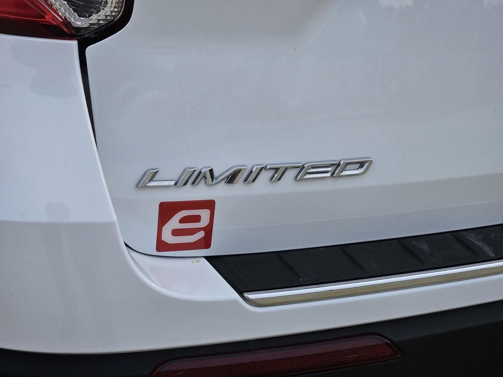Used 2023 Ford Explorer Limited image 39