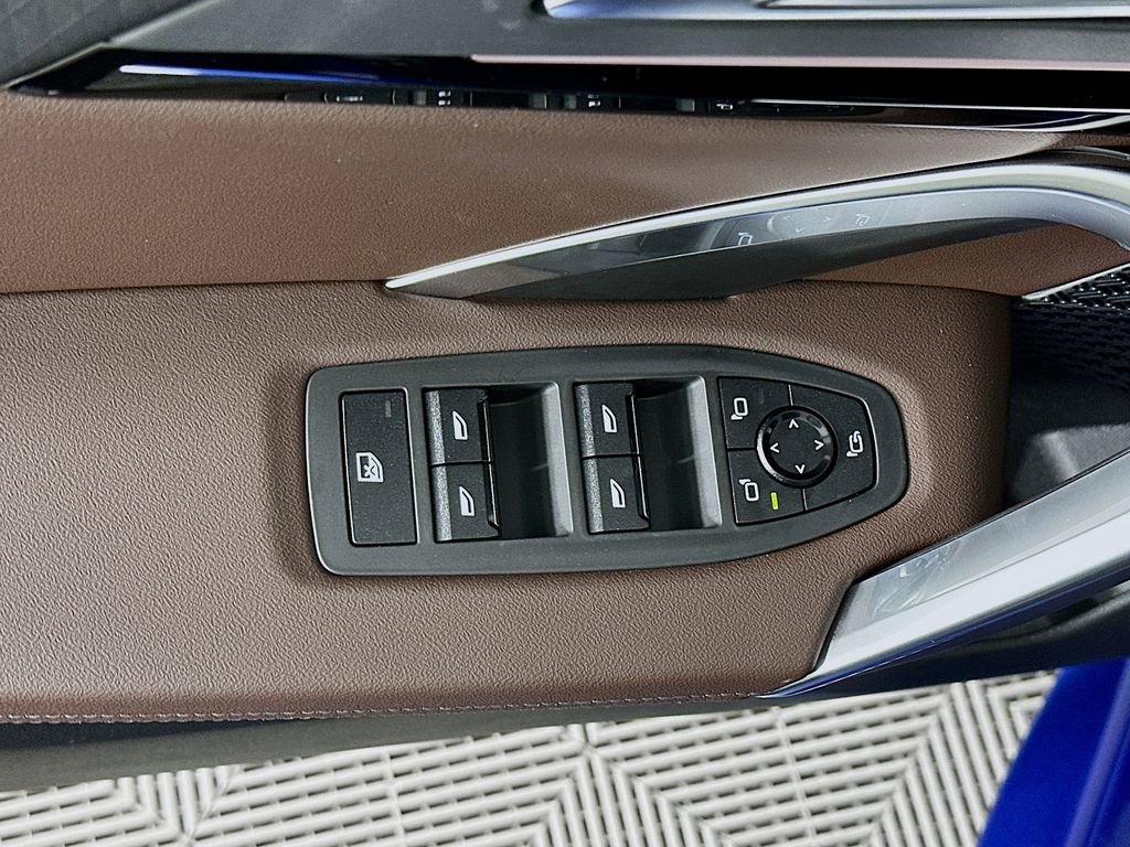 Used 2025 BMW X2 xDrive28i w/ M Sport Package image 21