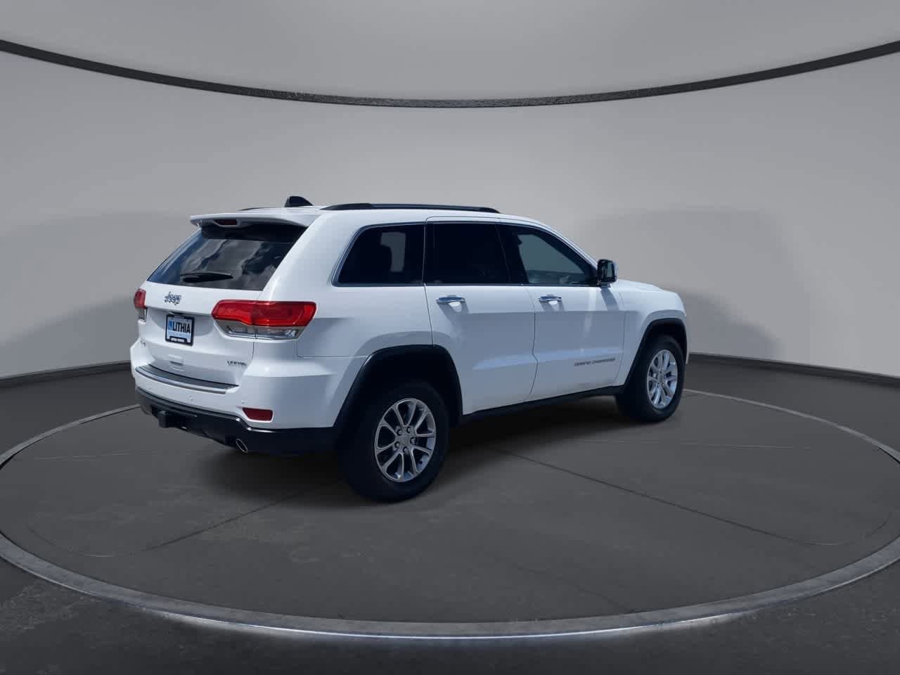 Used 2016 Jeep Grand Cherokee Limited w/ Luxury Group II AWD/4WD image 9