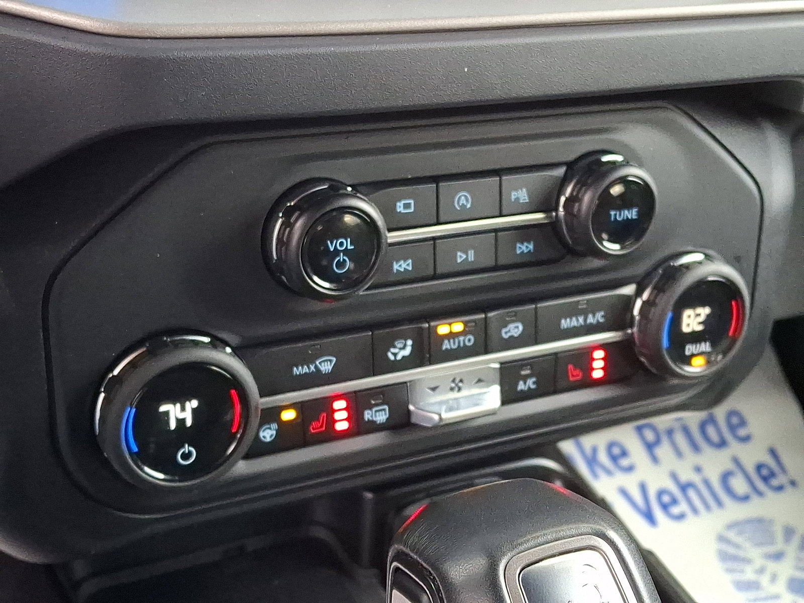 Used 2025 Ford Bronco Outer Banks AWD/4WD image 17