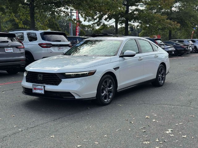 Used 2023 Honda Accord EX image 4