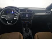 Used 2023 Volkswagen Tiguan SE FWD image 11