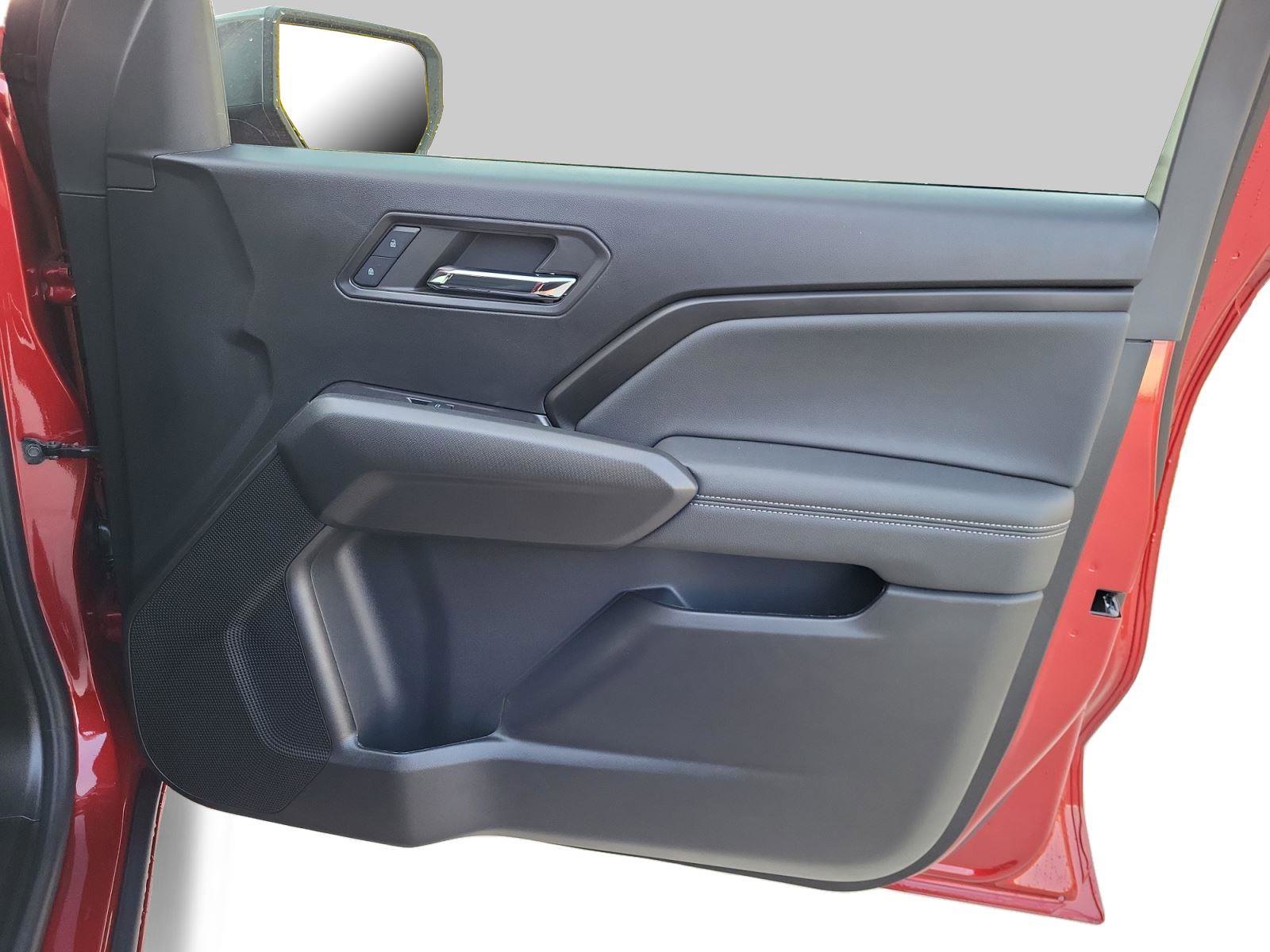 Used 2024 Chevrolet Colorado LT w/ LT Convenience Package II image 20