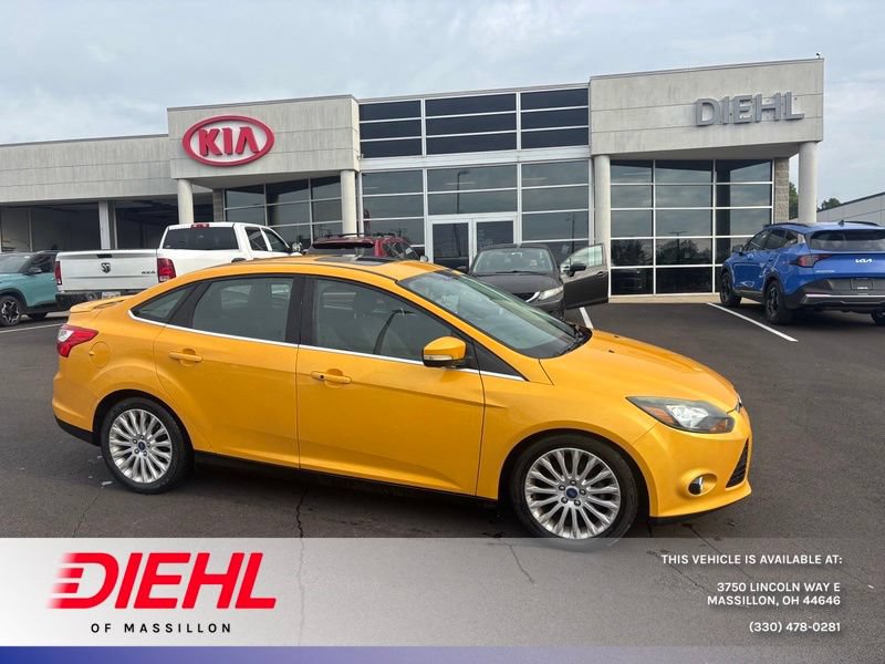 Used 2012 Ford Focus Titanium w/ SEL/Titanium Winter Pkg