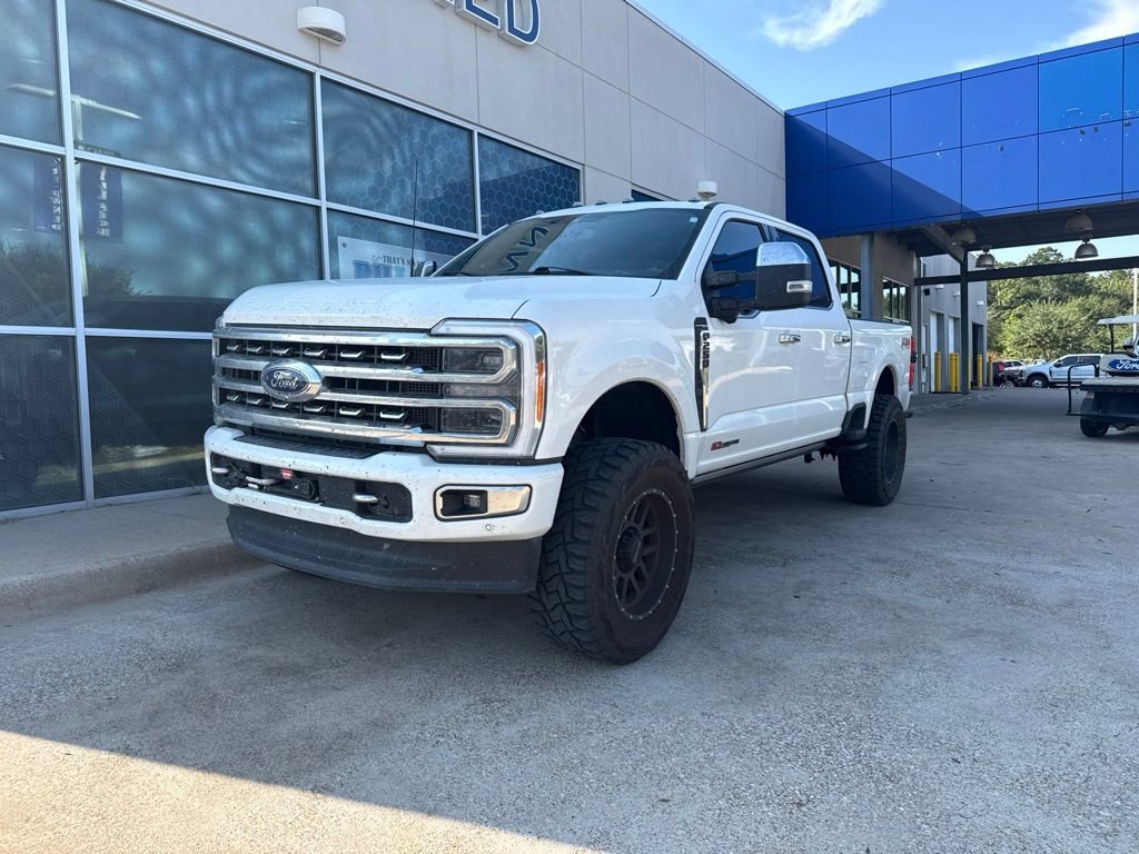 Used 2023 Ford F250 Platinum AWD/4WD image 4