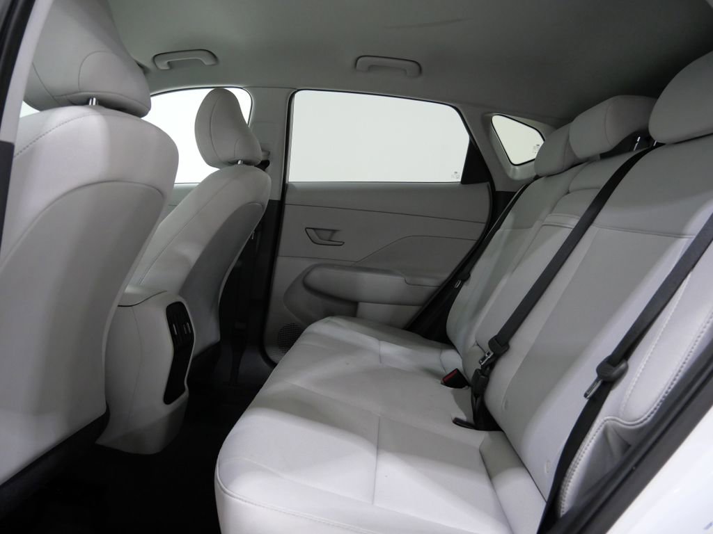 Used 2025 Hyundai Kona SEL image 22