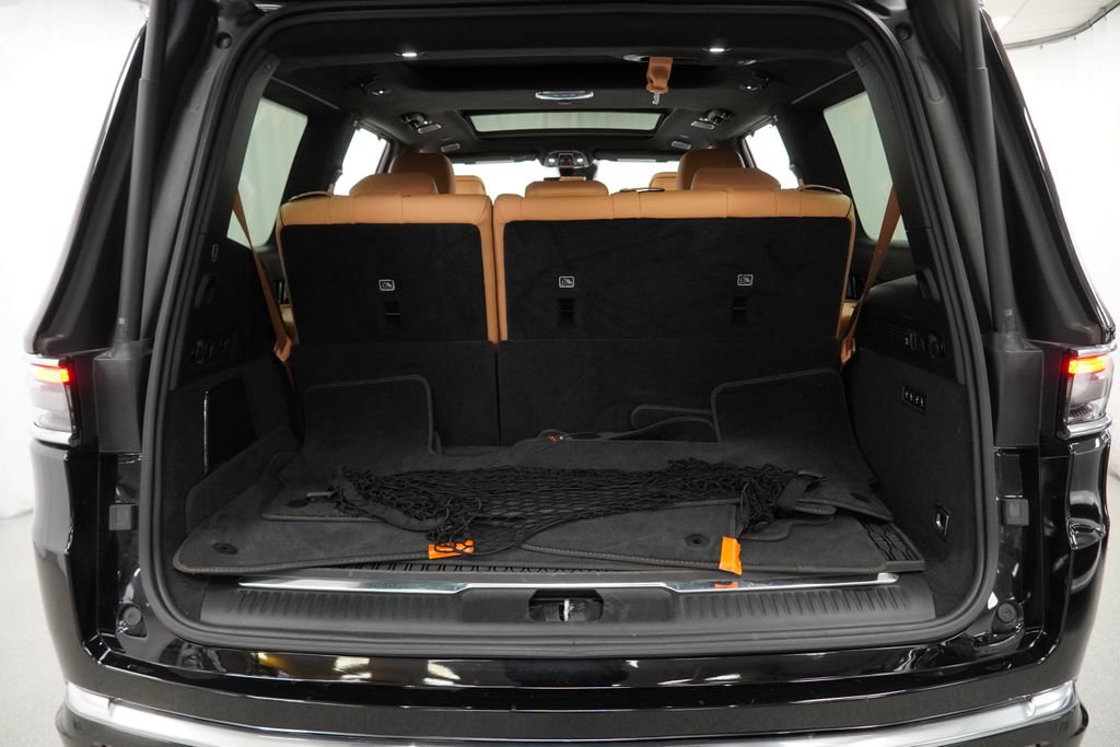 Certified 2024 Jeep Grand Wagoneer Series III w/ Rear Seat Video Group 1 AWD/4WD image 48