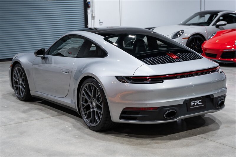 Used 2024 Porsche 911 Carrera T RWD image 4