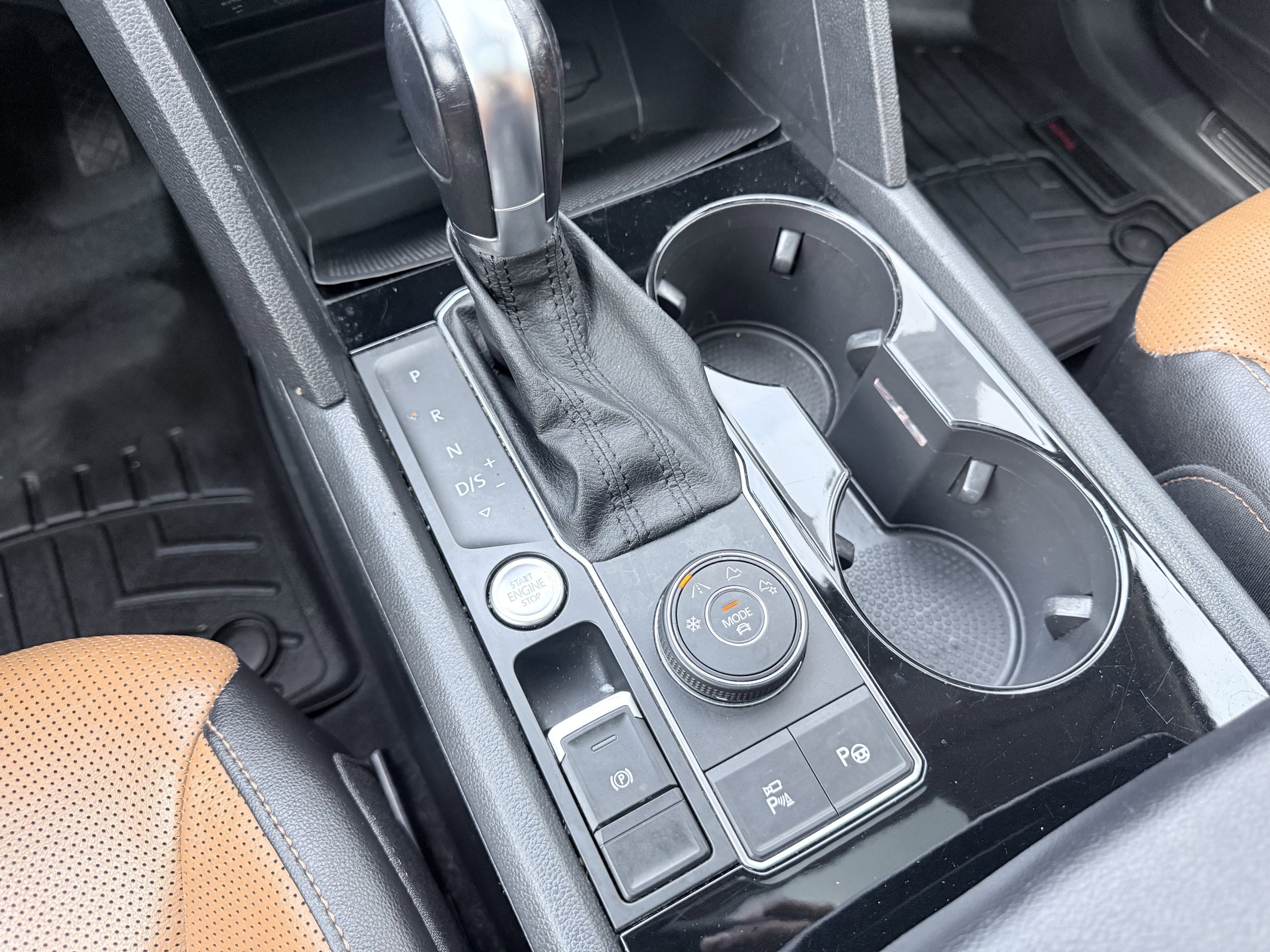 Used 2018 Volkswagen Atlas SEL Premium image 66