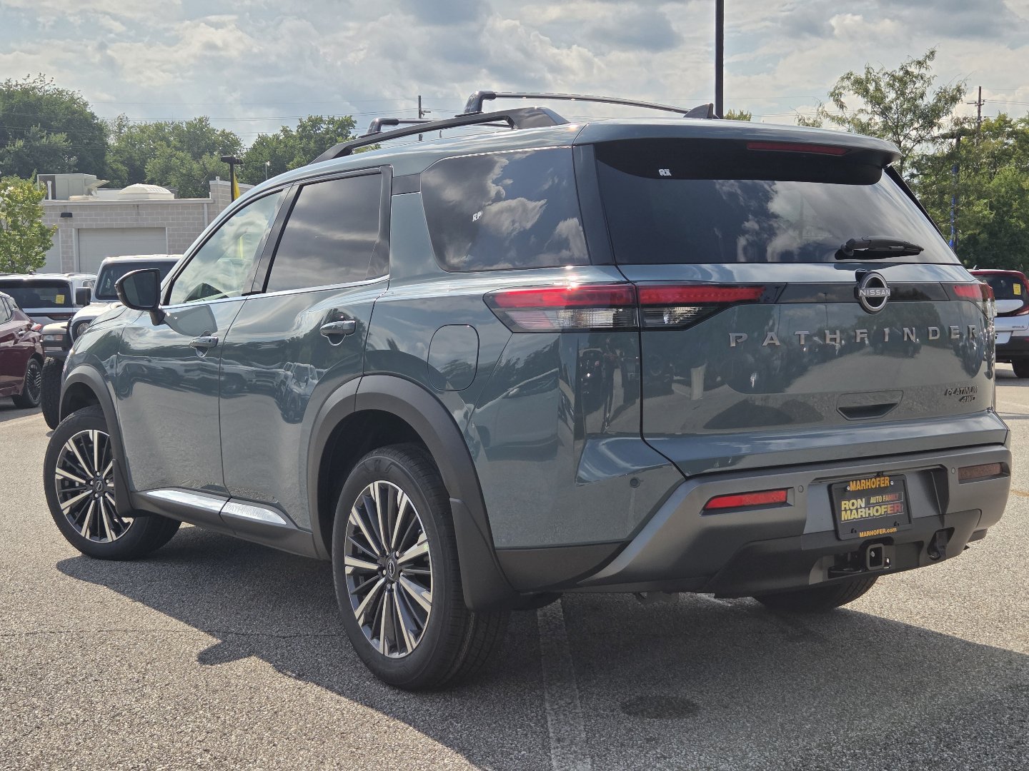 New 2026 Nissan Pathfinder Platinum AWD/4WD image 18