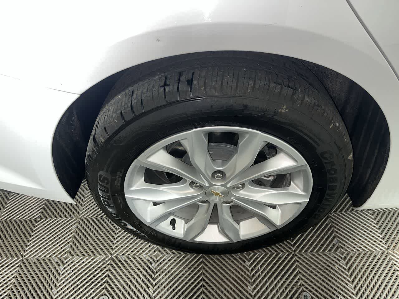 Used 2024 Chevrolet Malibu LT image 10
