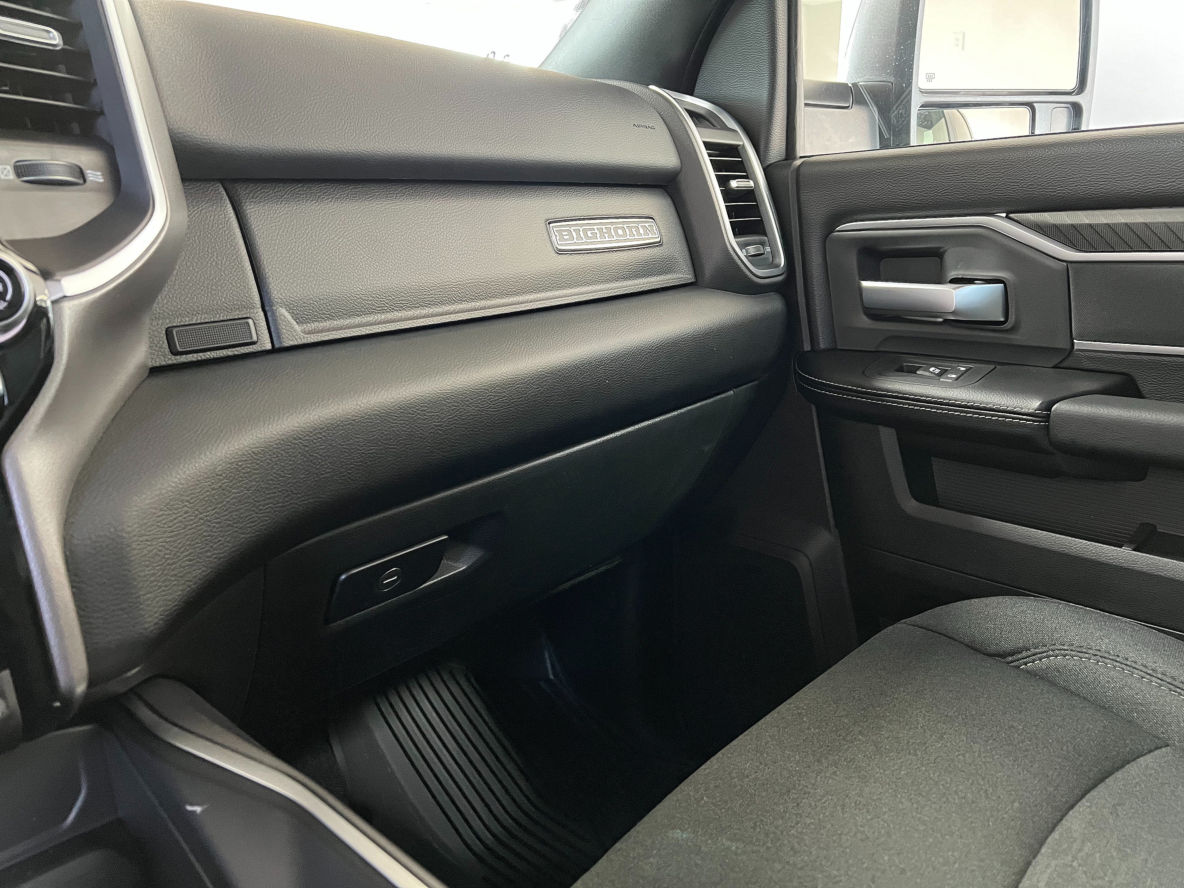 New 2026 RAM 2500 Big Horn AWD/4WD image 15
