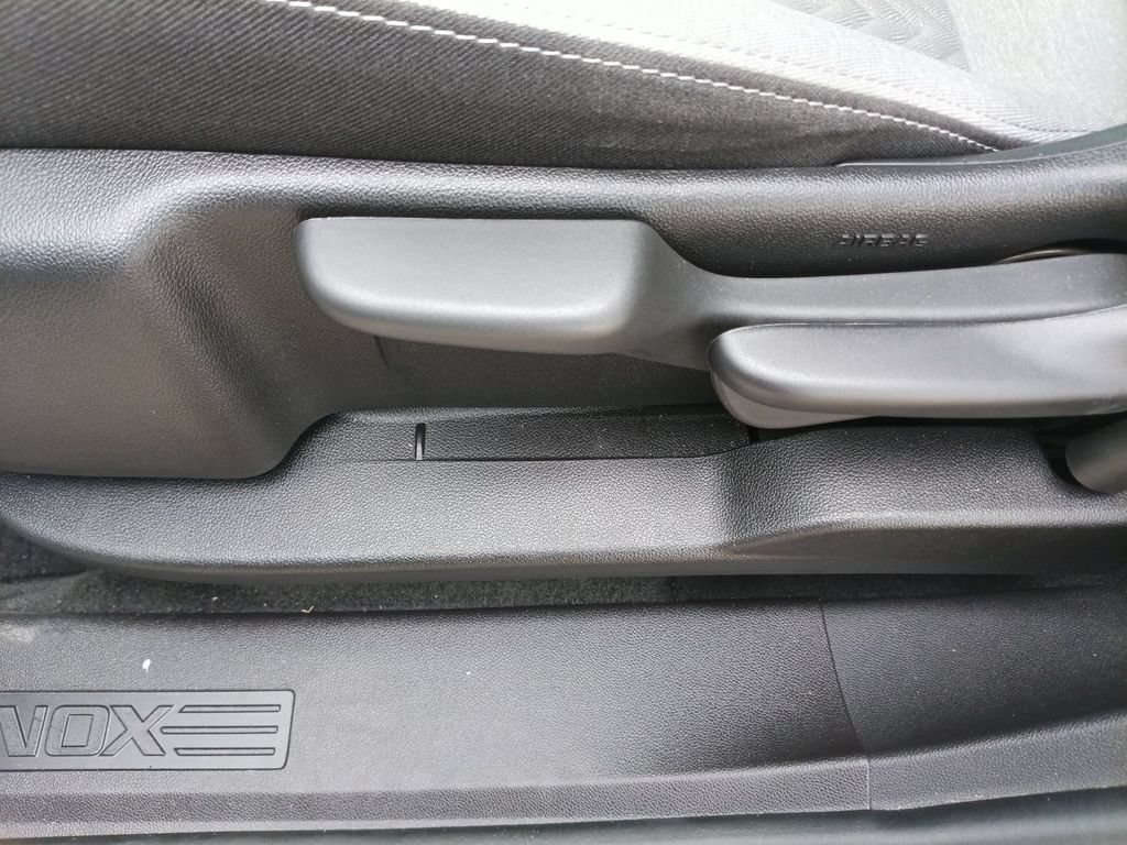Used 2024 Chevrolet Equinox LS FWD image 14