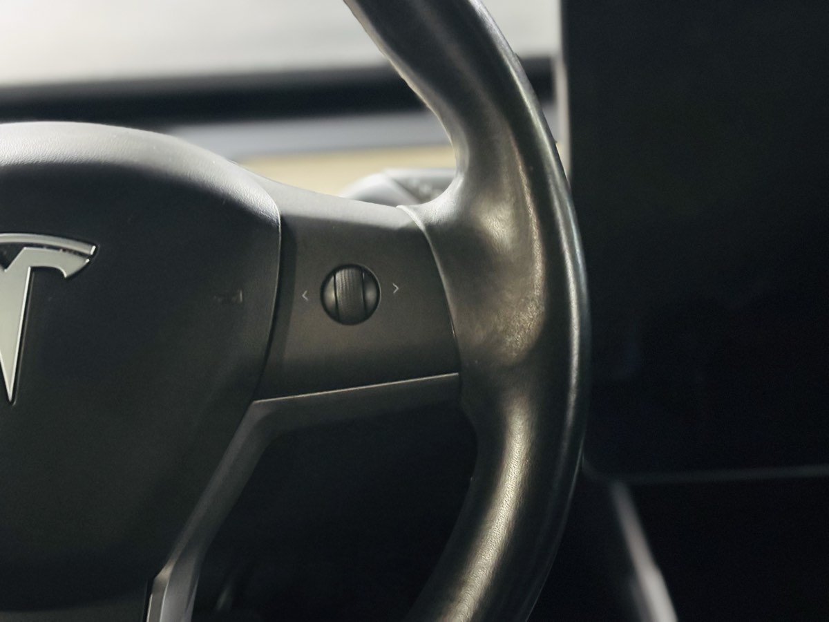 Used 2018 Tesla Model 3 Mid Range RWD image 44