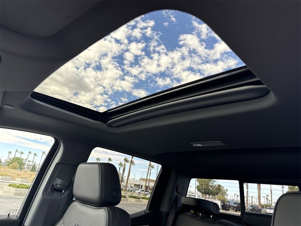New 2025 GMC Sierra 1500 Denali w/ Denali Reserve Package image 10