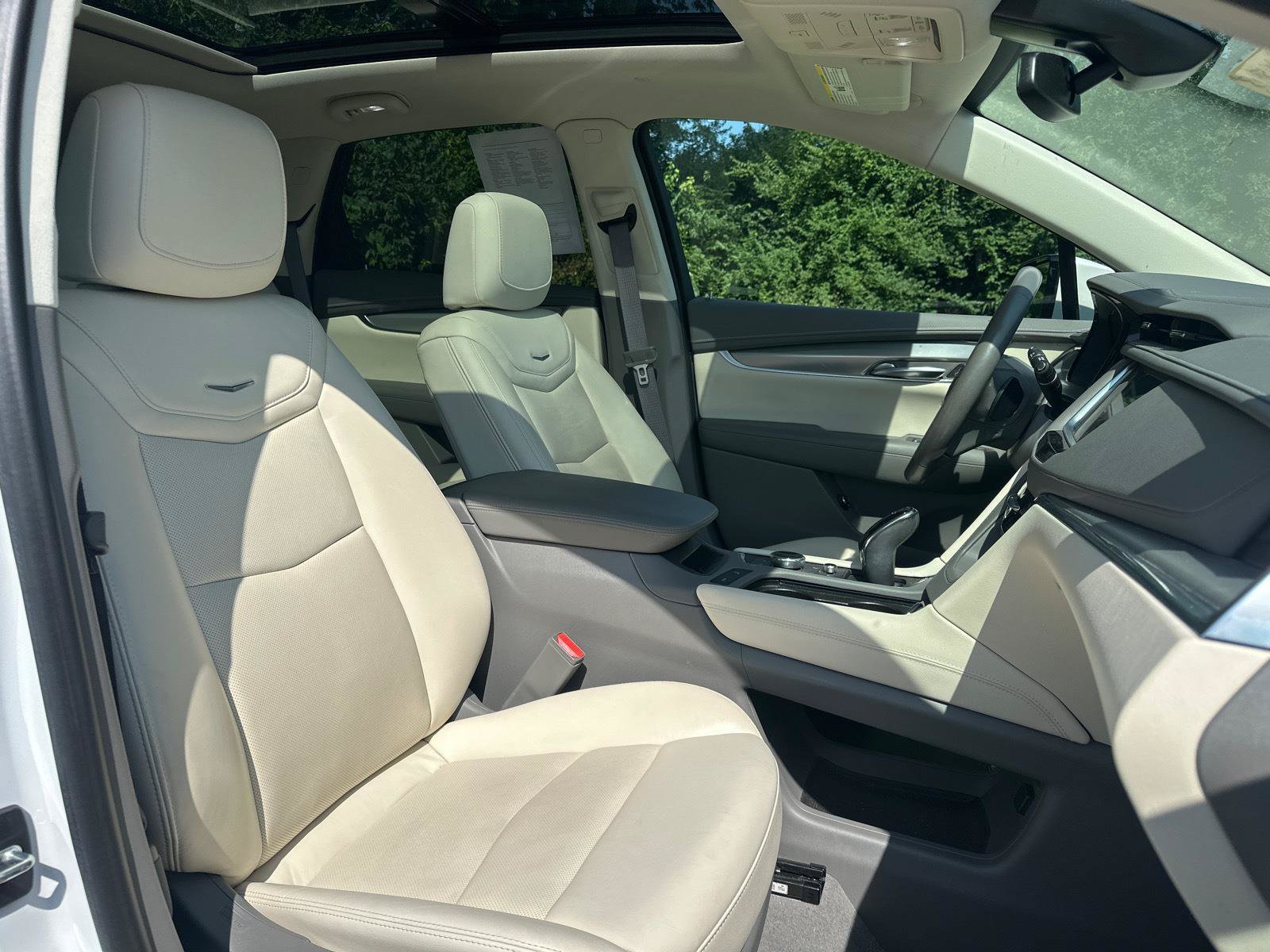 Used 2022 Cadillac XT5 Premium Luxury FWD image 26