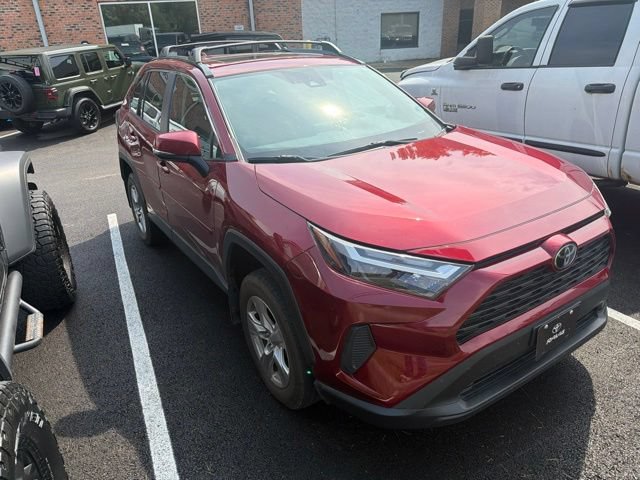 Used 2022 Toyota RAV4 XLE w/ Convenience Package AWD/4WD image 6