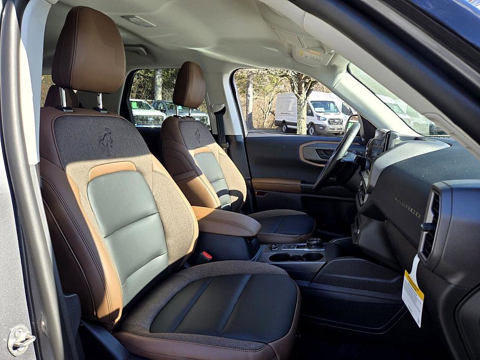 New 2025 Ford Bronco Sport Outer Banks image 17