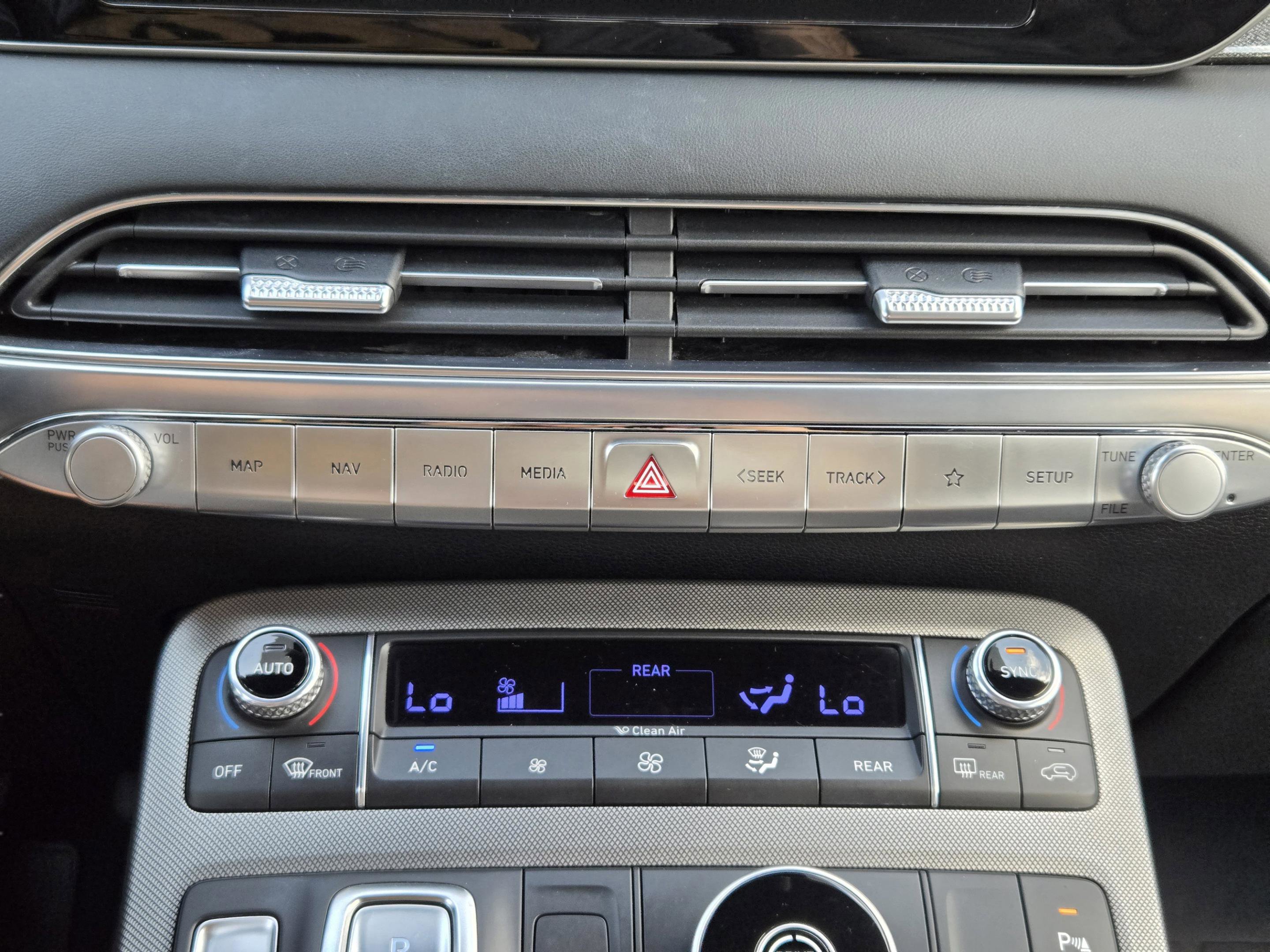 Used 2020 Hyundai Palisade Limited image 14