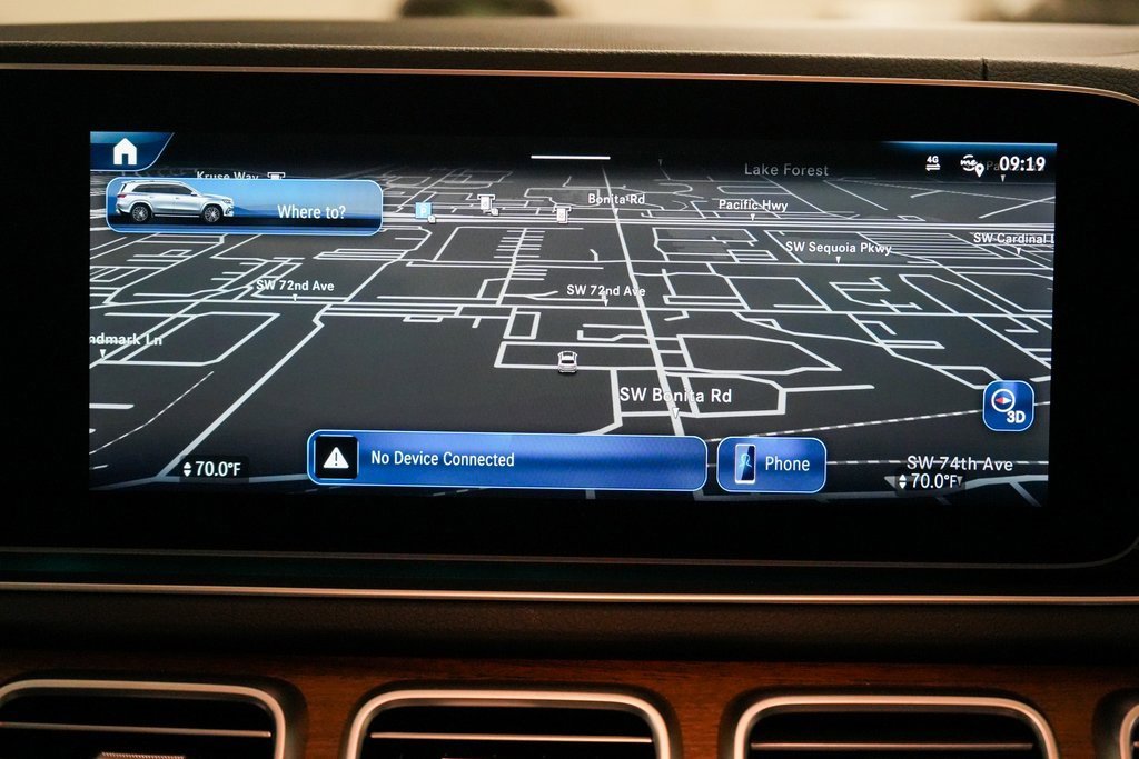 Used 2024 Mercedes-Benz GLS 580 4MATIC image 12