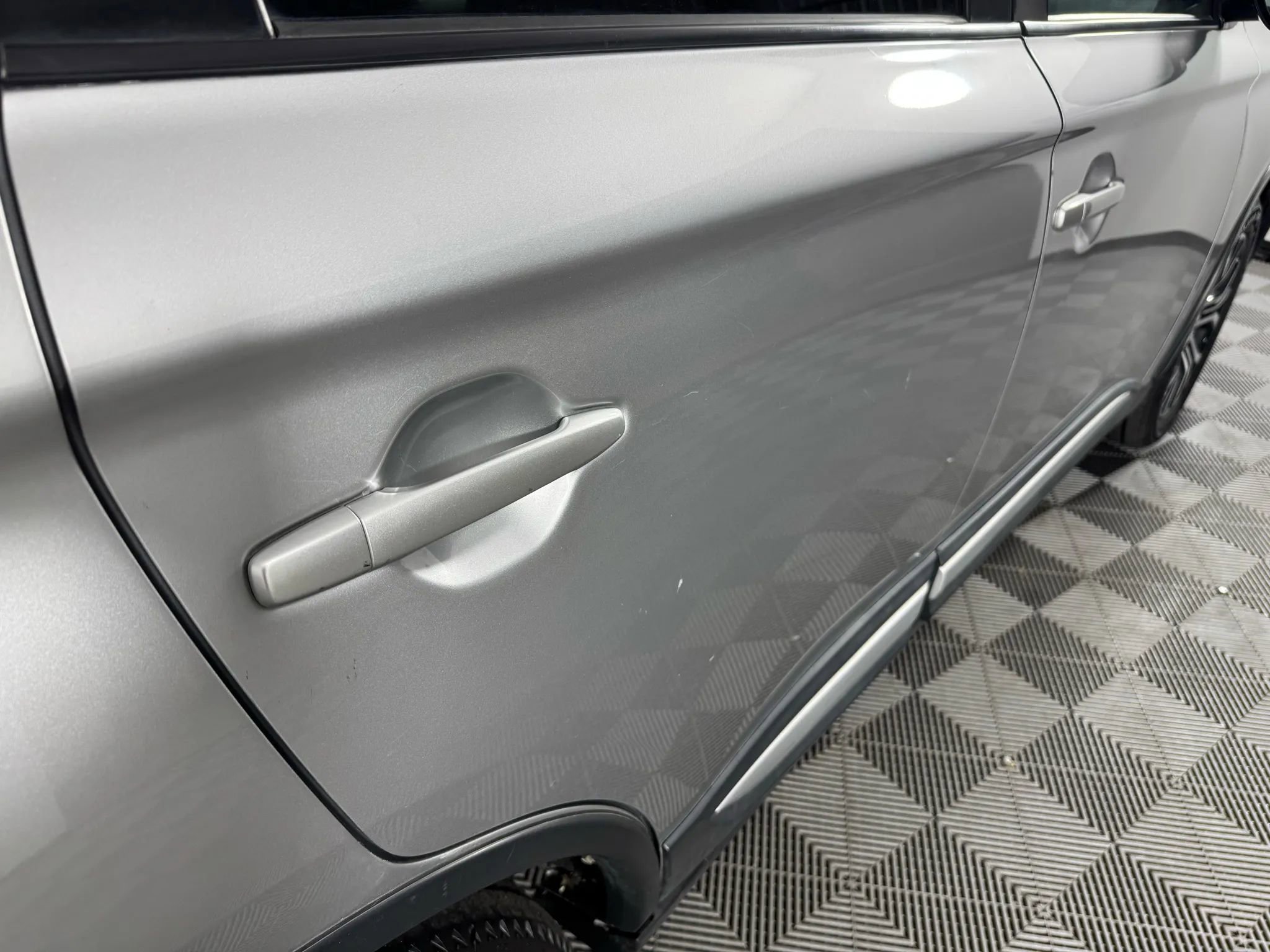 Used 2018 Mitsubishi Outlander ES image 26