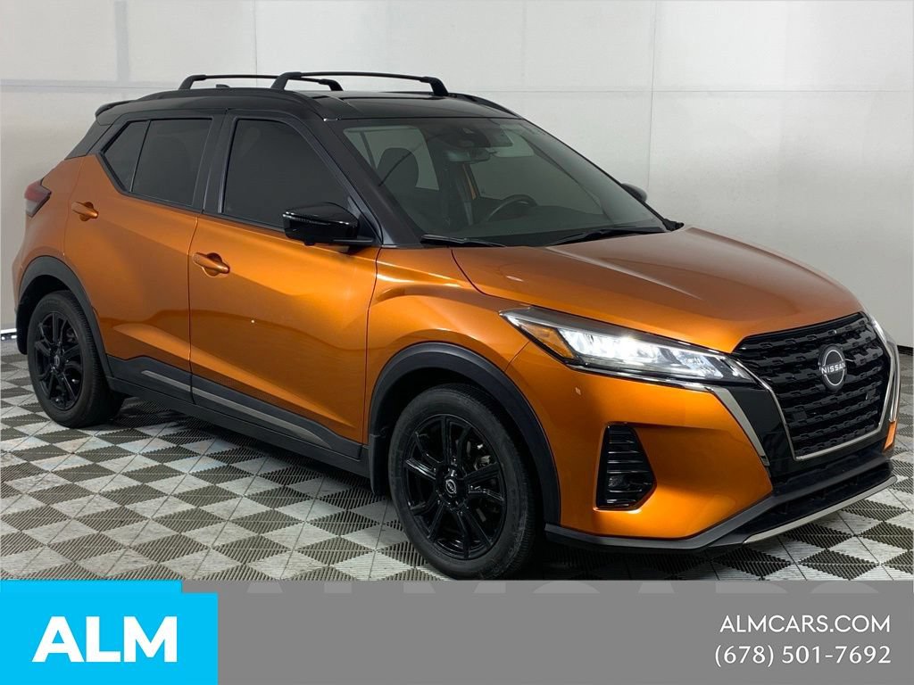 Used 2022 Nissan Kicks SR w/ Interior Electronics Package FWD image 15