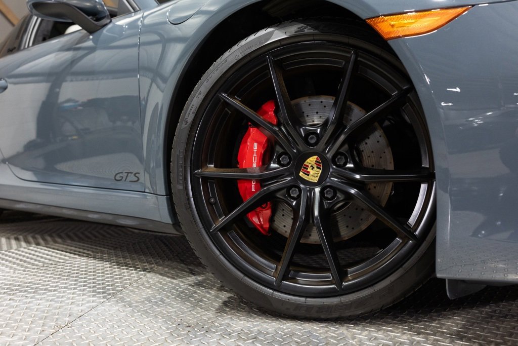 Used 2018 Porsche 911 Targa 4 GTS image 8