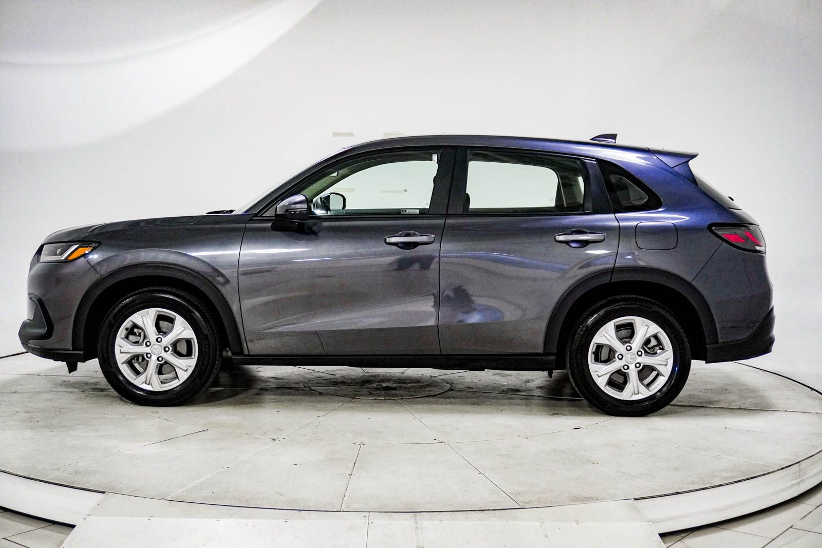 Used 2023 Honda HR-V LX image 5