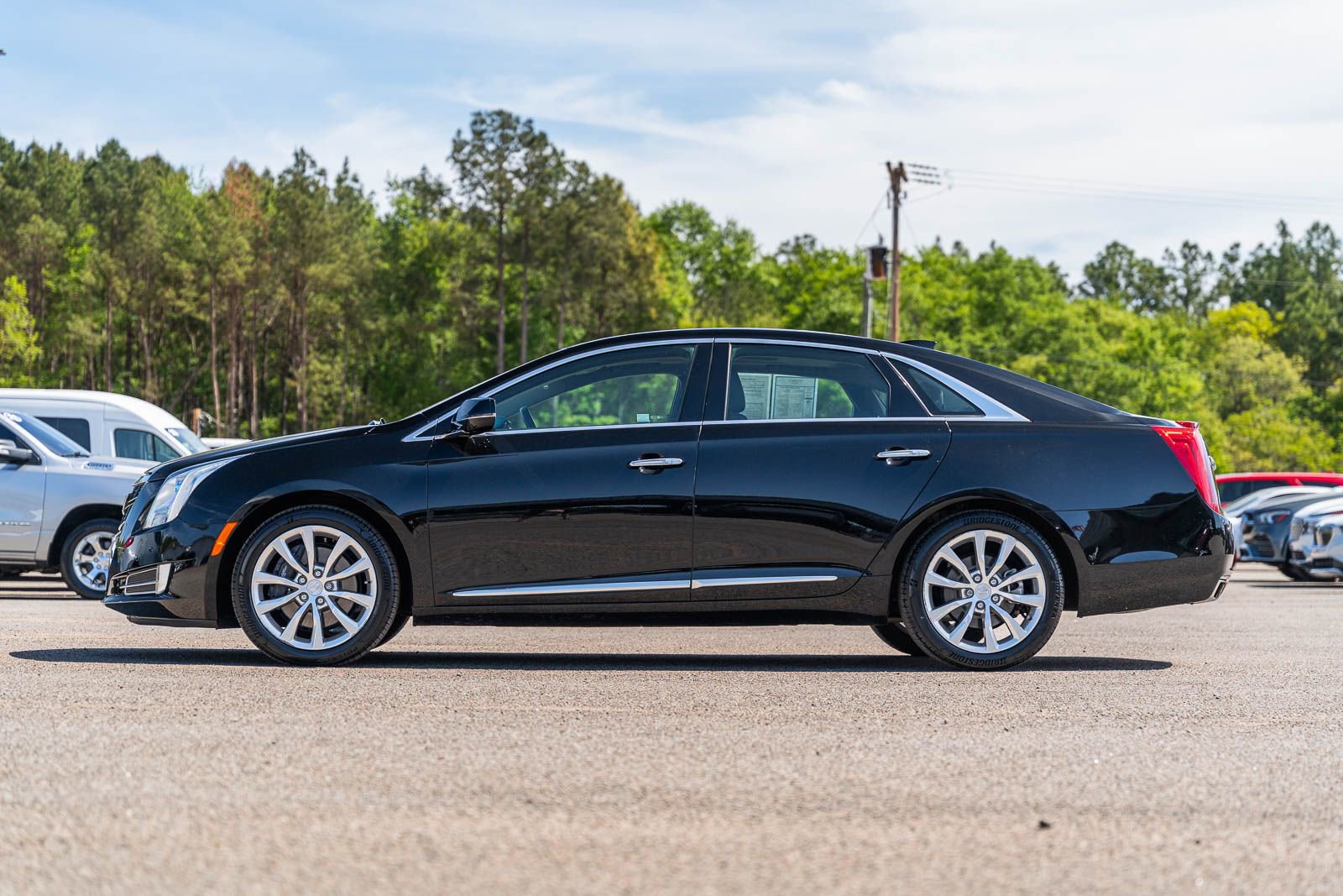 Used 2016 Cadillac XTS Luxury w/ Driver Awareness Package FWD image 5