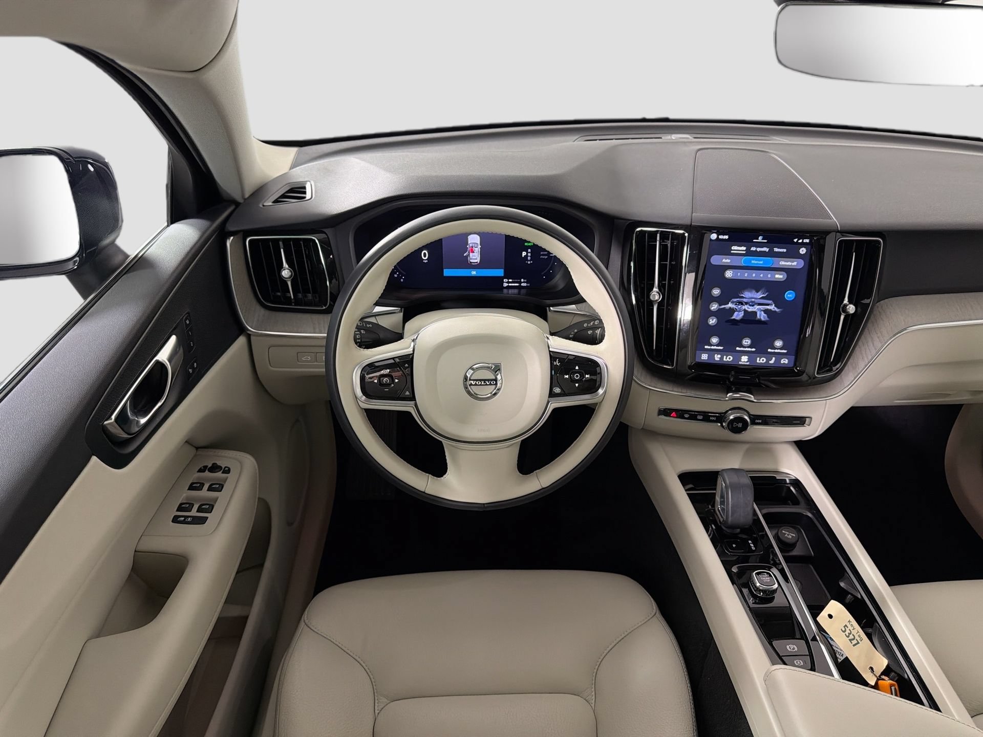 Certified 2023 Volvo XC60 T8 Plus w/ Protection Package Premier AWD/4WD image 22