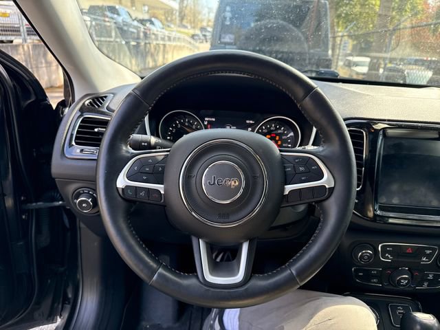 Used 2018 Jeep Compass Limited w/ Navigation Group image 18