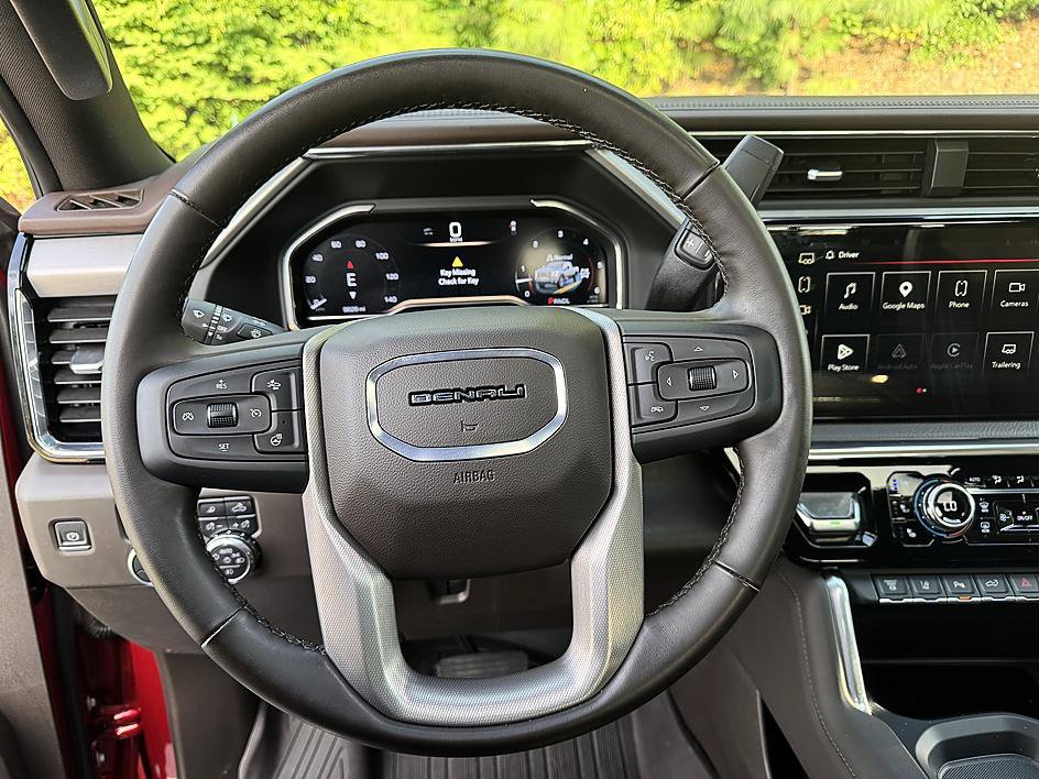 Used 2024 GMC Sierra 3500 Denali w/ Denali Reserve Package AWD/4WD image 14