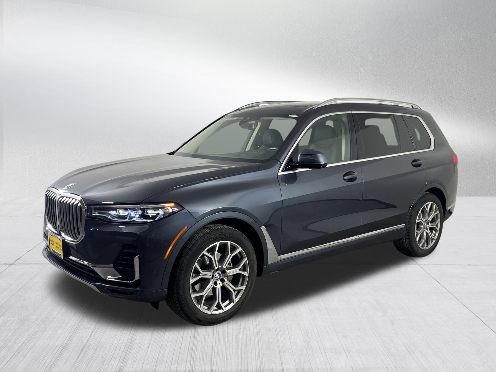 Used 2022 BMW X7 xDrive40i w/ Premium Package image 3