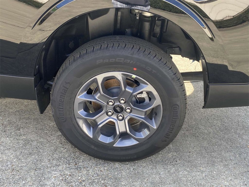 New 2025 Ford Maverick XLT w/ Equipment Group 302A image 10