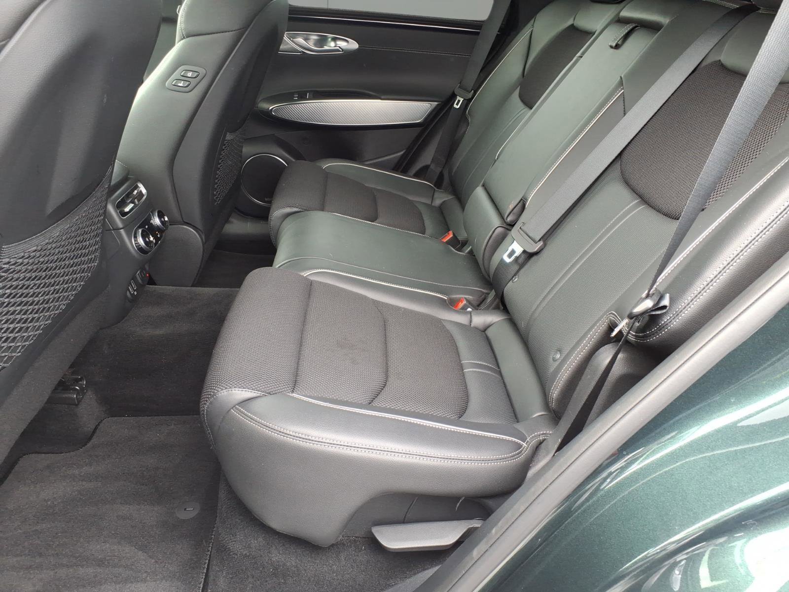 Used 2023 Genesis GV70 2.5T w/ Sport Prestige Package image 6