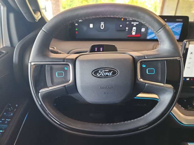 Used 2025 Ford Expedition Tremor AWD/4WD image 15