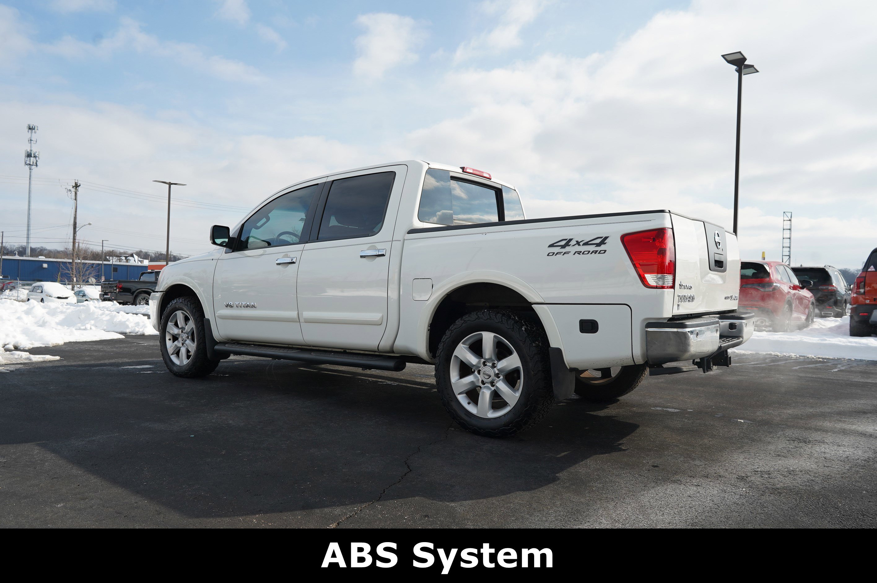 Used 2012 Nissan Titan SL image 18