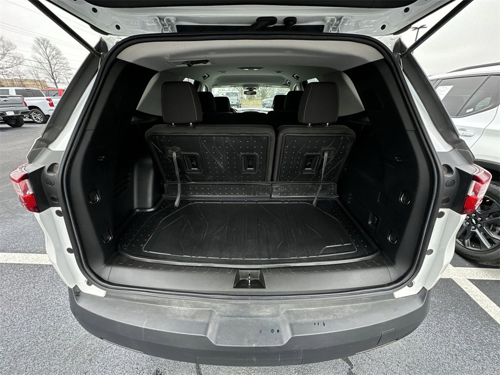 Used 2020 Chevrolet Traverse LS w/ LPO, Blackout Package image 23