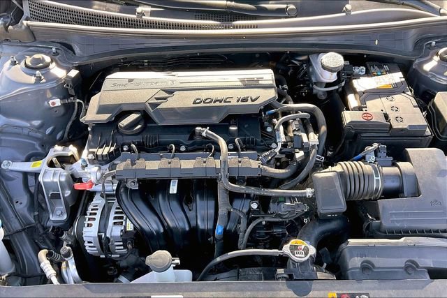 Used 2024 Hyundai Elantra SE image 9