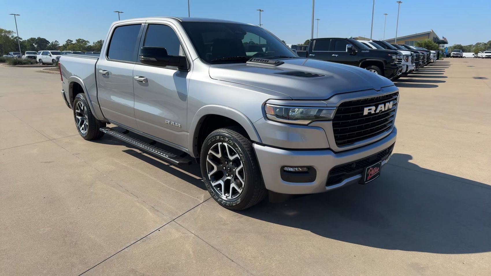 Used 2025 RAM 1500 Laramie w/ Sport Appearance Package AWD/4WD image 3