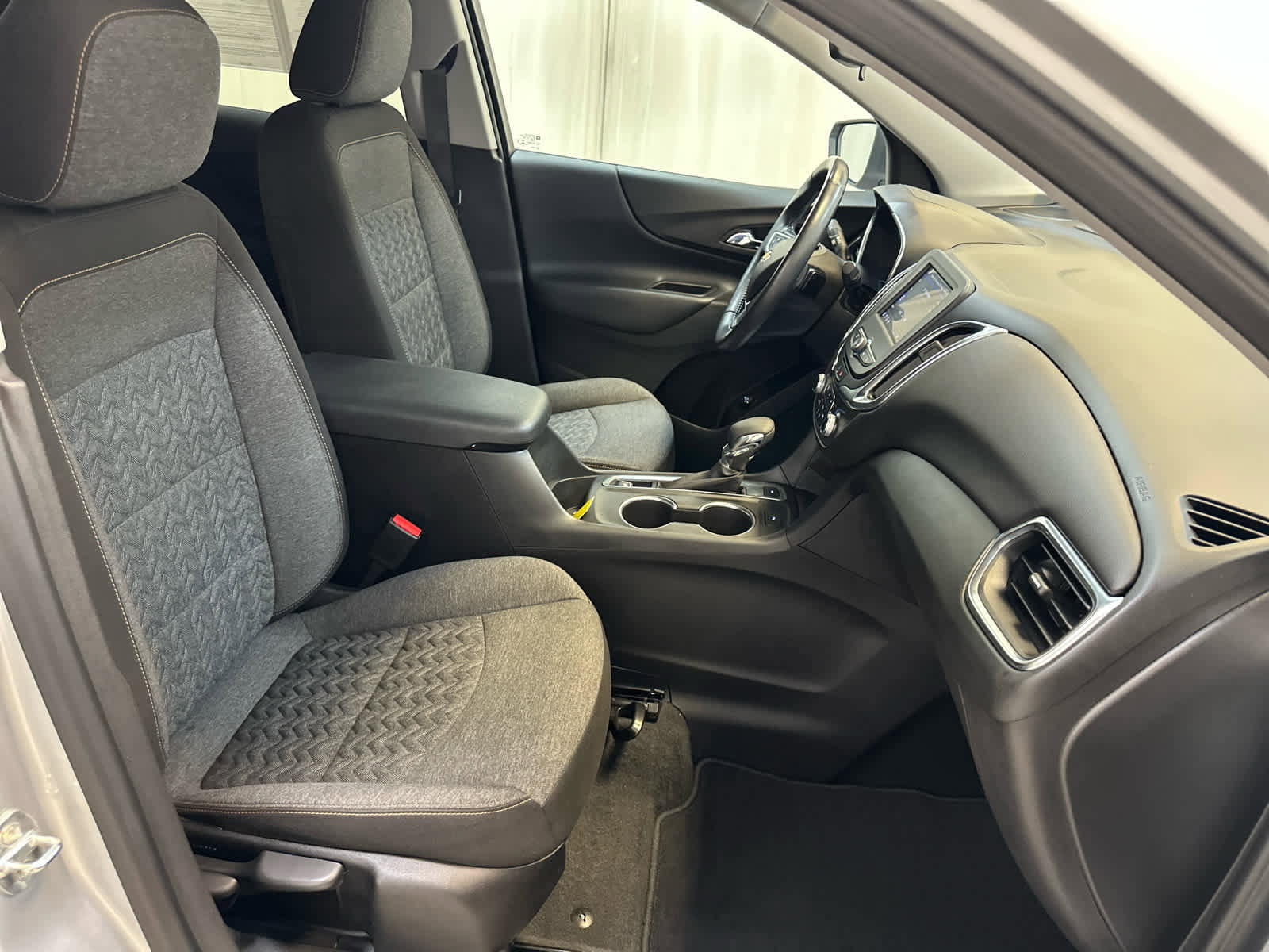 Used 2022 Chevrolet Equinox LT image 18