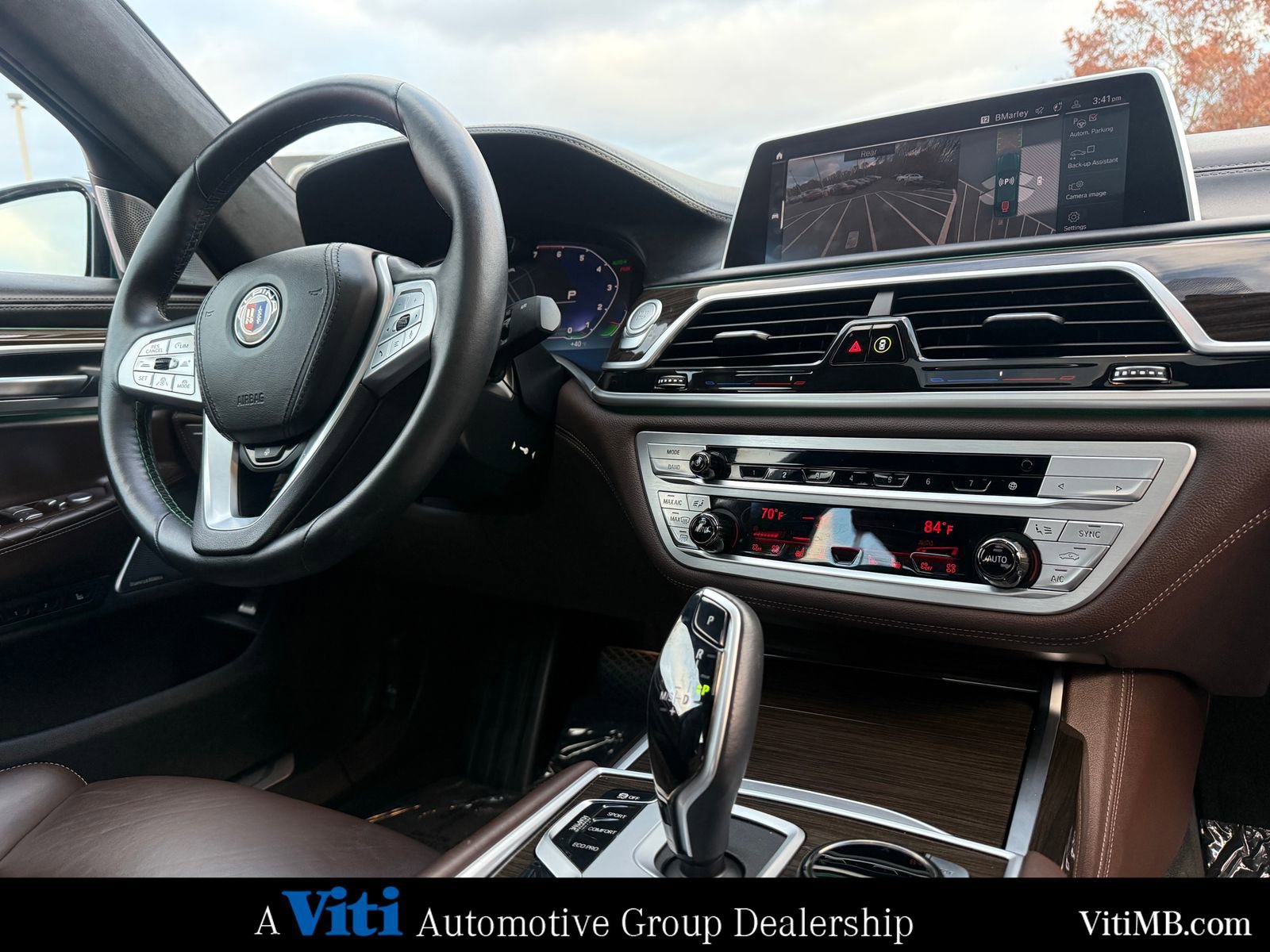 Used 2022 BMW ALPINA B7 xDrive w/ Luxury Rear Seating Package image 31