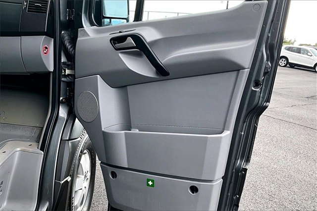 Used 2011 Mercedes-Benz Sprinter 2500 image 19